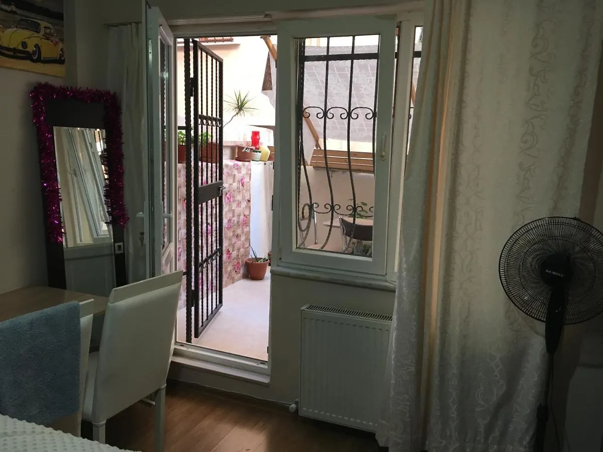 Homestay Private Room For Rent In Florya. Istanbul